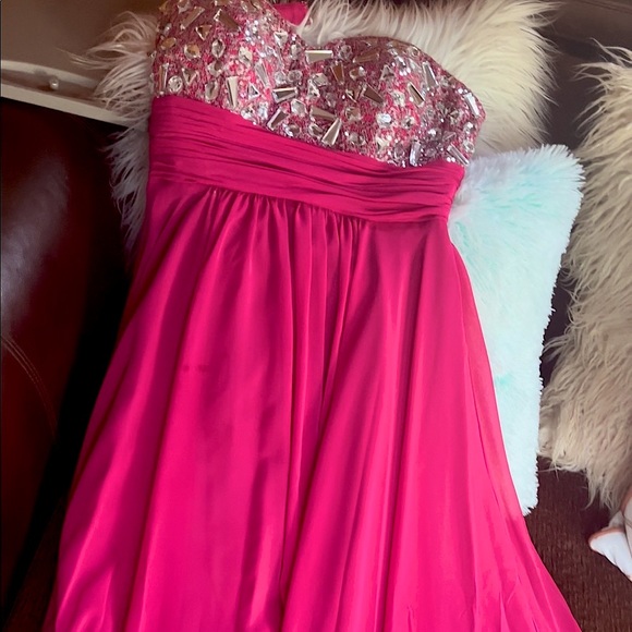 Blondie Nites strapless Pink flowy Gown - Picture 12 of 15